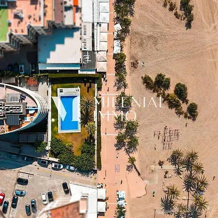 Daire Milenial Marinapark - A Pie De Playa Con Piscina Y Parking Roses
